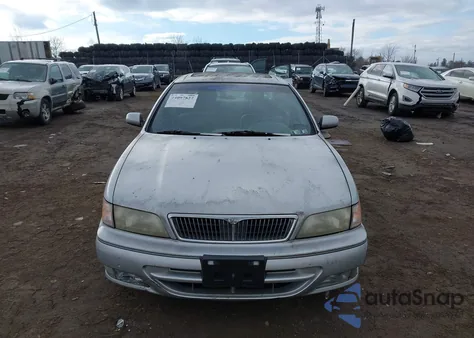 1999 Infiniti I30 Limited/Standard/Touring z USA, uszkodzony, nr VIN JNKCA21A8XT752114